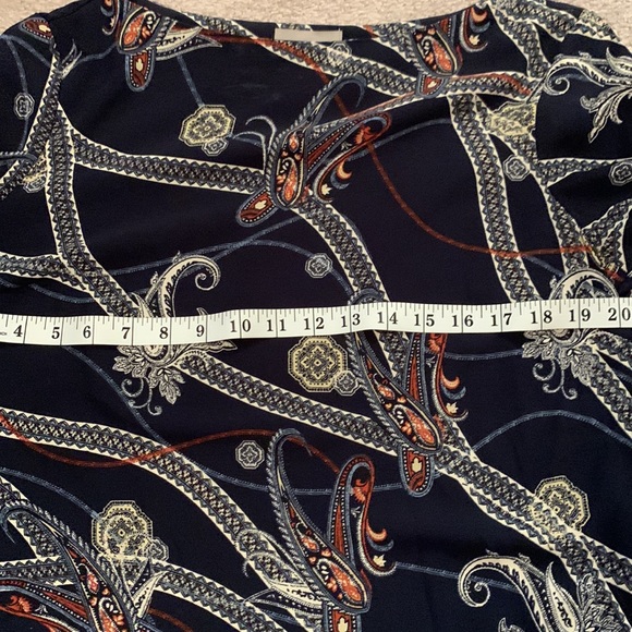 H&M navy dress with print; women’s size 10. - Picture 5 of 9